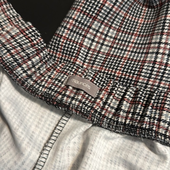 Maurice’s Plaid women’s pants - Picture 2 of 7